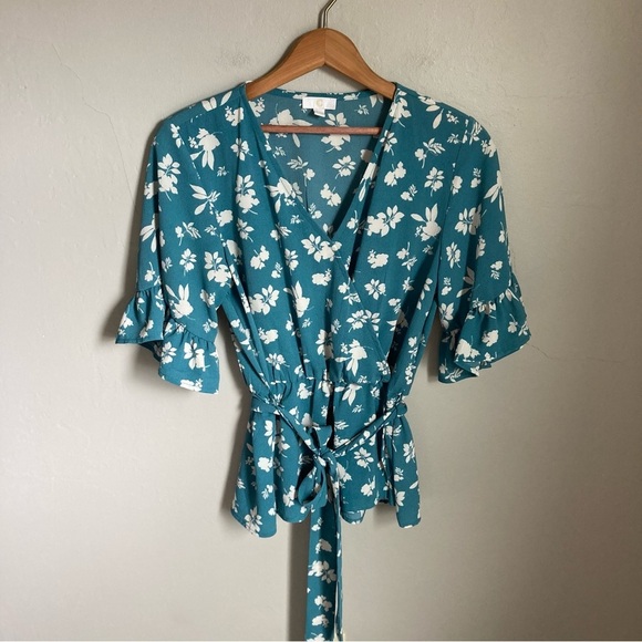 Charming Charlie Teal Floral Blouse Size Small - Picture 1 of 7